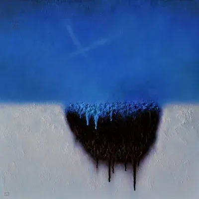 Картина „Пробуждение“ (Михаил Кабан-Петров, метареализм, холст, 90×90 см). Абстрактный пейзаж с ультрамариновым небом, снежно-белой землёй и центральным тёмным пятном, из которого „стекают“ капли. Эксклюзивная работа с глубоким философским подтекстом